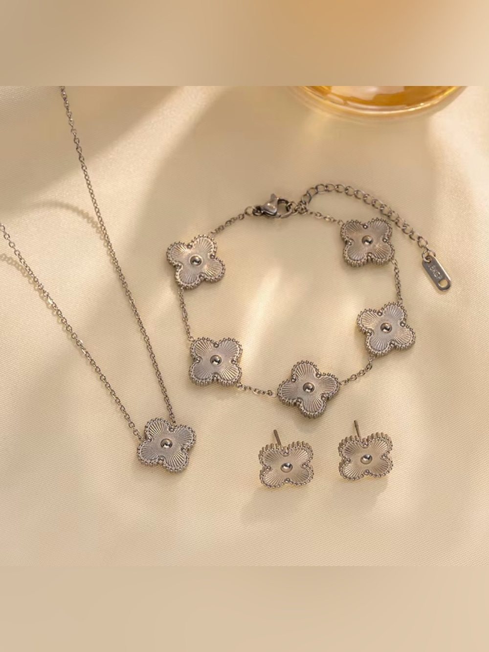 18K Gold Plated Stainless Steel Silver Clover Necklace Bracelet Earrings Set